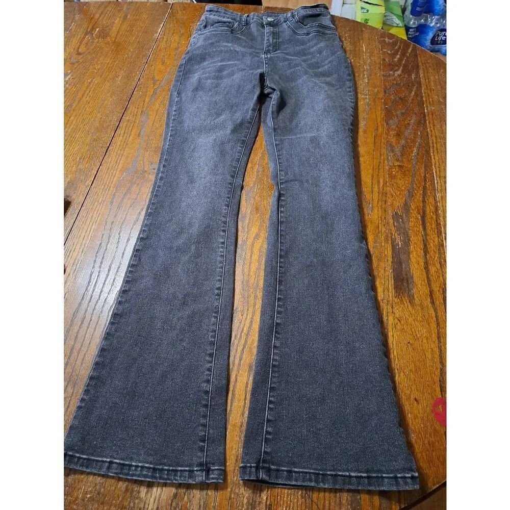 Size 6 SheIn Stretch Black Denim Jeans With Pockets and Belt Loops Bootcut